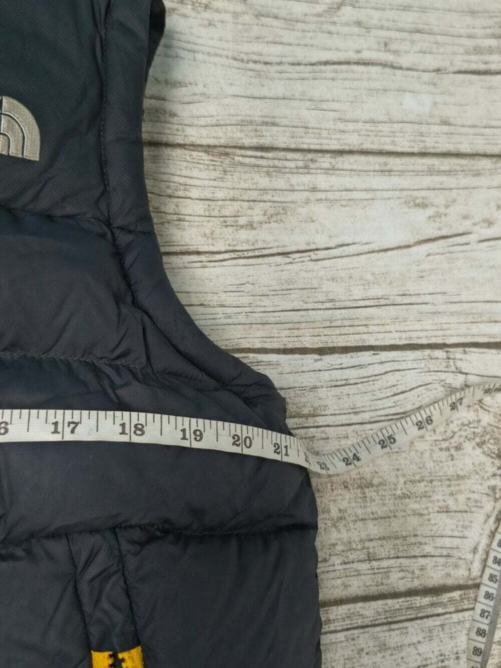 The North Face 700 Fill Down Nuptse Vest Black Yellow Mens Medium Reversible - Picture 4 of 6